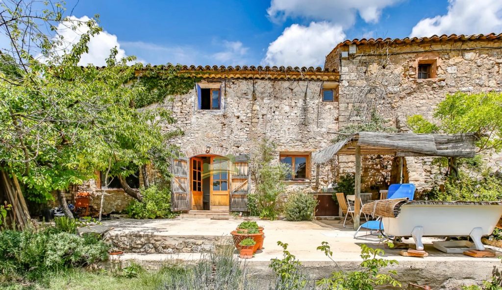 exterior casa rural montseny